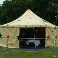 30ft Cream with stars